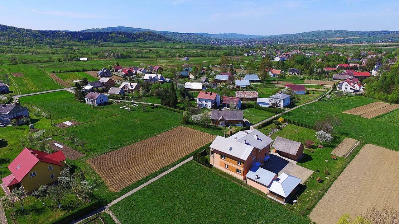 Agroturystyka U Podnoza Gory Cergowej Дукля Екстер'єр фото